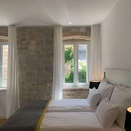 Lägenhetshotell Priuli Heritage 4*